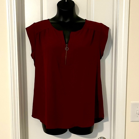 NWT Maurices Brick Red front zip shell size XL - Picture 1 of 10